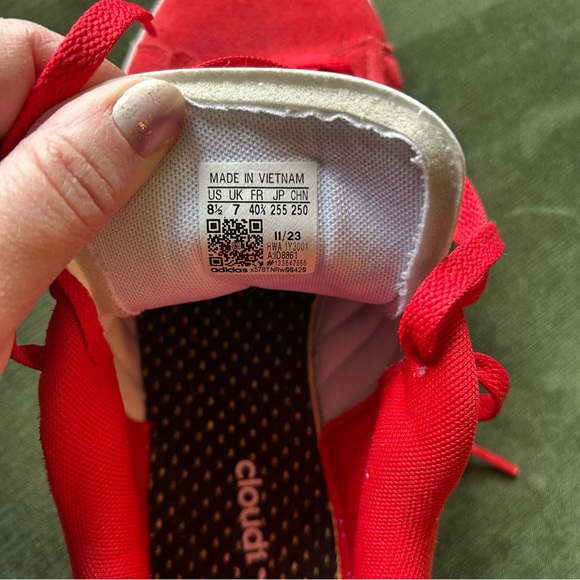 Adidas Sneakers - Picture 7 of 7